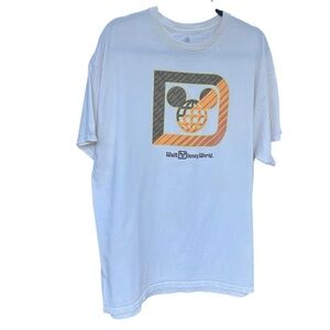 Walt Disney World Women’s White  T-Shirt Mouse Ears World Globe Graphic Casual